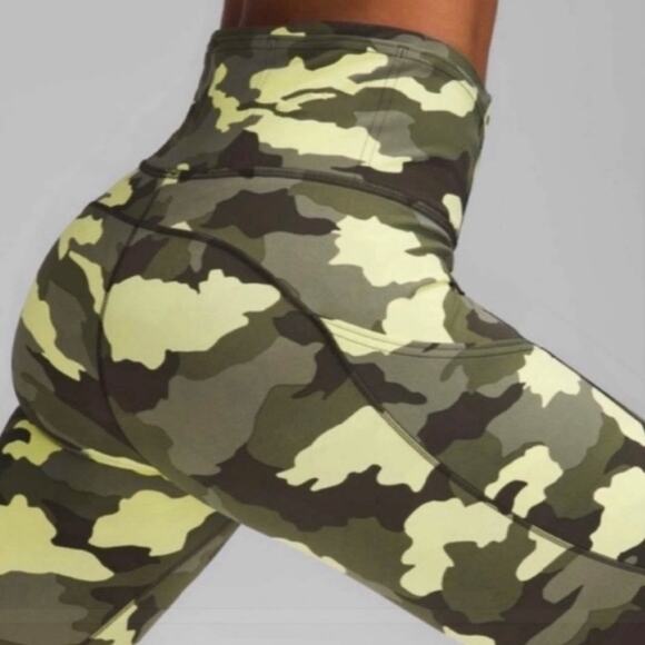 LULULEMON Fast and Free Tight 25" in Camo Crispin Green Multi leggings - Picture 2 of 3